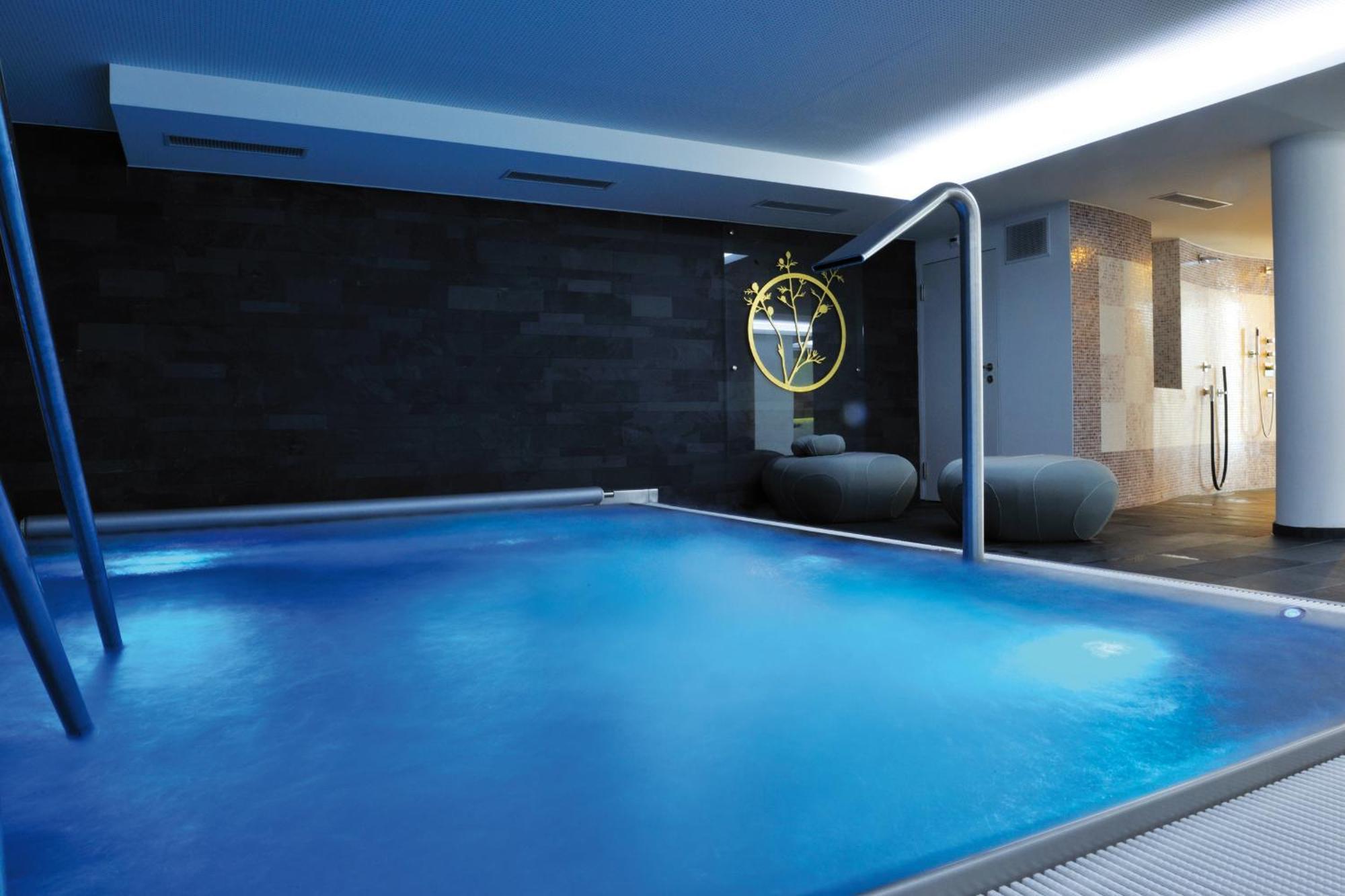 Hotel Nira Alpina Silvaplana Facilidades foto